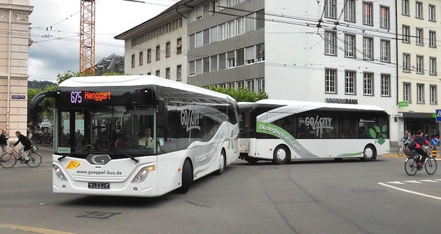 Souprava autobusu a přívěsu Göppel