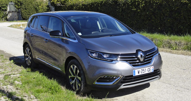 Renault Espace páté generace představuje největší proměnu od uvedení prvního vozu tohoto jména před třiceti lety
