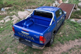 toyota-hilux-2016-4 96888