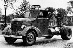 Klasický nákladní automobil Dart typ 50 (1947)