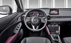 Stejně jako konkurenti nabízí Mazda CX-3 bohaté vybavení s multimediálními systémy