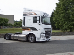 DAF XF 460 v provedení Low-Deck