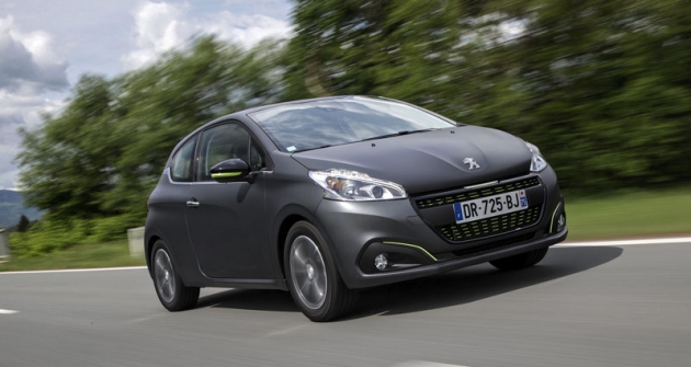 Peugeot 208, nejúspěšnější typ značky, prošel po třech letech faceliftem s novou paletou barev Peugeot 208, nejúspěšnější typ značky, prošel po třech letech faceliftem s novou paletou barev