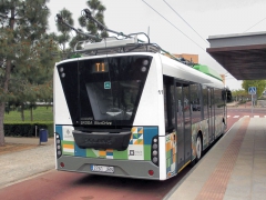 Pohled na zadní partie trolejbusu Trollino