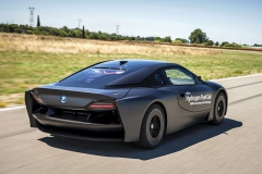 Černý vývojový prototyp BMW z roku 2012 může ukazovat tvary připravovaného vozu budoucnosti...