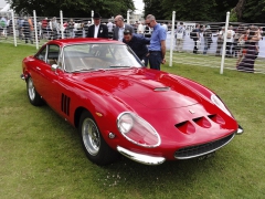 Ferrari 250 GT Lusso by Fantuzzi, kupé s upravenou přídí podle návrhu Medarda Fantuzziho (1963)