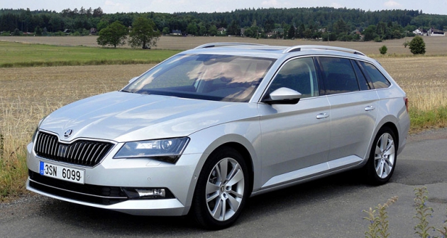 Škoda Superb Combi  třetí nové generace, letošní přírůstek (na snímku 1.8 TSI Style)