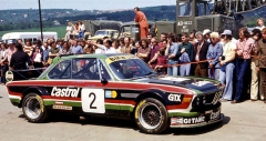 BMW Luigi 3.0 CSL před startem 1976 (Hugues de Fierlant/Claude de Wael dojeli druzí za sesterským vozem)