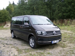 VW Transporter T6 Combi 2.0 TDI