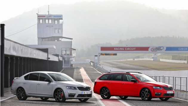 Škoda Octavia RS 230 se vyrábí ve dvou karosářských variantách Škoda Octavia RS 230 se vyrábí ve dvou karosářských variantách