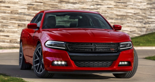 Dodge Charger 2015  je dárkem ke 100. jubileu slavné americké značky