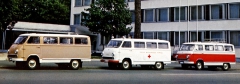 Tři vozy modernizované série (zleva 977 DM, IM a EM) z produkce v Rize (1970)