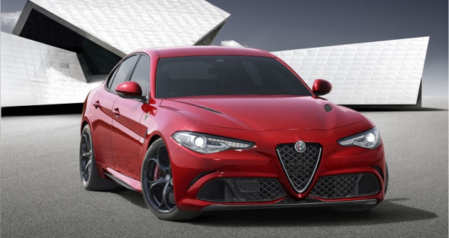 Alfa Romeo Giulia,  návrat k sedanu s pohonem zadní nápravy  po více než dvaceti letech (naposledy Alfa 75  do roku 1992)