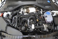 Pod kapotou testovaného vozu je přeplňovaný šestiválec 3.0 TDI/200 kW (272 k)