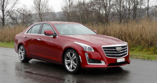 Cadillac CTS 2.0 Turbo RWD jsme krátce vyzkoušeli na českých silnicích