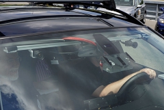 Kamery jízdních asistentů nahoře za čelním sklem