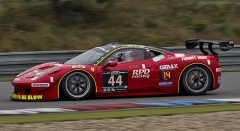 Ferrari 458 Challenge (Scuderia Praha/RPD Racing), vítěz třídy SP2 (celkově desátí)