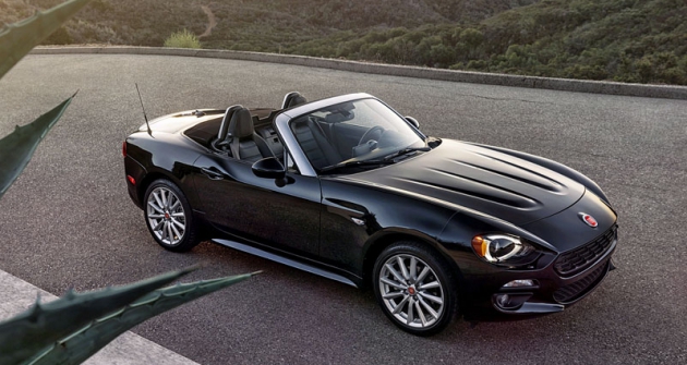 Fiat 124 Spider se vrací jako značková varianta nové Mazdy MX-5, přichází ovšem s motorem vlastní italské konstrukce... Fiat 124 Spider se vrací jako značková varianta nové Mazdy MX-5, přichází ovšem s motorem vlastní italské konstrukce...