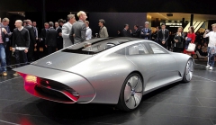 Mercedes-Benz IAA Concept při světové premiéře na IAA 2015 ve Frankfurtu