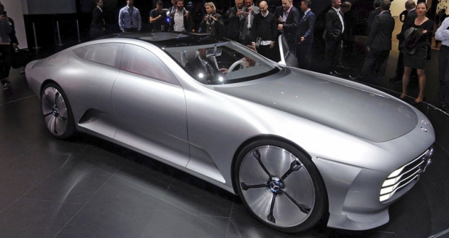 Mercedes-Benz IAA Concept při světové premiéře  na IAA 2015 ve Frankfurtu