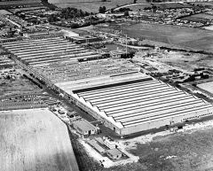 Továrna Perkins Engines v Eastfieldu u Peterboroughu byla postavena na zelené louce v roce 1947