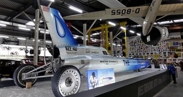 Raketový automobil Blue Flame, držitel absolutního světového rekordu FIA průměrnou rychlostí 1001,452 km/h (1970)