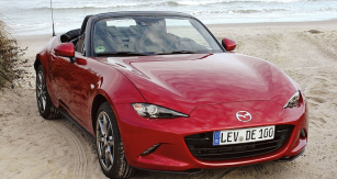 Mazda MX-5 čtvrté generace navazuje na více než 900 tisíc vozů, vyrobených ve třech generacích od roku 1989