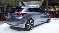 Subaru 5-Door Concept naznačuje, že pátá generace Imprezy bude sportovněji střižena než doposud...