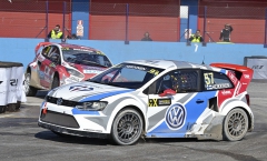 Toomas Heikkinen úspěšně startuje s vozem Volkswagen Polo