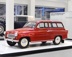 Škoda Octavia Combi se představila v roce 1961, ale přežila své jmenovkyně s klasickou karoserií (konec výroby po faceliftu v roce 1971)