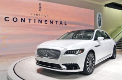 Lincoln Continental nové generace, ale už jen se šestiválcovým motorem