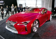 Lexus LC 500, návrat ke kořenům s nepřeplňovaným osmiválcem a zadním pohonem