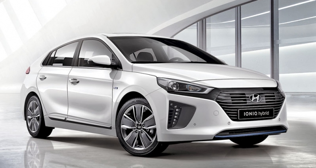 Hyundai Ioniq  nabízí jako první tři druhy elektrických pohonů (HEV, PHEV a BEV)