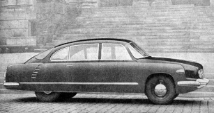 Prototyp T 603  se zcela zakrytými  zadními koly (1956
