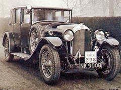 Bentley 3-Litre, přestavěný na vznětový motor Gardner 4LW, úspěšně absolvoval Rally Monte Carlo v roce 1933