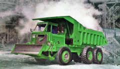 Foden 30 t Dump Truck byl v nabídce se vznětovými motory Gardner 6LX, Cummins HF6B, Rolls-Royce C6N, anebo vlastním dvoudobým šestiválcem Foden Mk.VI (1963)
