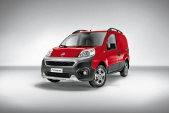 Městský van Fiat Fiorino absolvoval facelift a nabídku rozšiřuje i verze Adventure s vyšší světlou výškou, ochranou motoru a elektronickou uzávěrkou diferenciálu