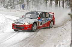 Učinit Accent WRC konkurenceschopným se snažil i Armin Schwarz