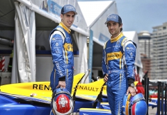 Sébastien Buemi (vlevo) a Nicolas Prost tvoří oficiální tým Renault e.dams