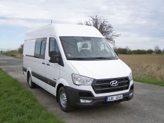 Hyundai H350 Combi Van