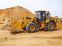 Nakladač CAT 966 M XE