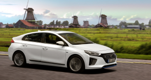 hyundai-ioniq-hybrid-(19) 111303