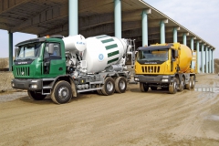Těžké nákladní vozy Astra, určené pro stavebnictví
