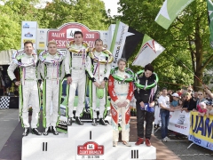 Na stupních vítězů v Českém Krumlově zleva Tidemand/Andersson, Kopecký/Dresler a Jakeš/Ehlová (třetí na Citroënu DS3 R5)