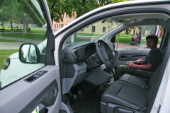 Interiér vozu nabízí to, co zákazník očekává u modelu určenému především pro práci.