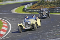 Do závodu Vintage Sports Car Trophy, který se jede jako soutěž pravidelnosti, bylo přihlášeno přes 40 automobilů