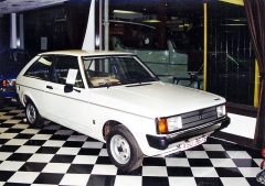 Talbot Sunbeam, třídveřový hatchback, u něhož označení typu tvořilo jméno dříve proslulé britské automobilky (představen koncem sedmdesátých let)
