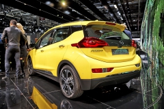 Opel Ampera-e hlásí dojezd až 500 kilometrů, jak by také ne, když má akumulátory s kapacitou 60 kWh