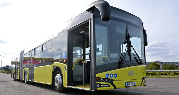 Testované Urbino 18 spadalo do kategorie městských autobusů, vybaveno bylo 4 dveřmi s předvolbou cestujícími.