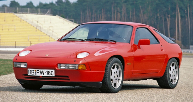 Porsche 928 S4 v úpravě Club Sport (model 1988)